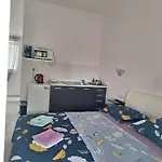 Bed and Breakfast Mate