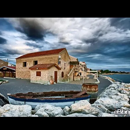 Mate 住宿加早餐酒店 比比涅