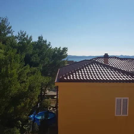 Mate krevet i doručak