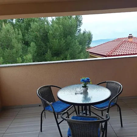 Mate krevet i doručak *